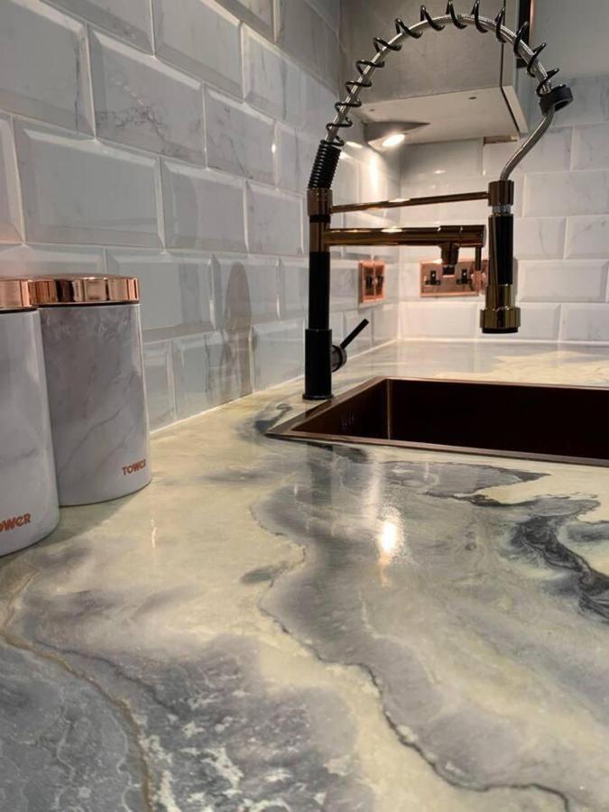 Apartment Lavish The Marble